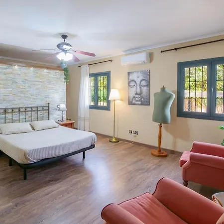 Melongos Villa