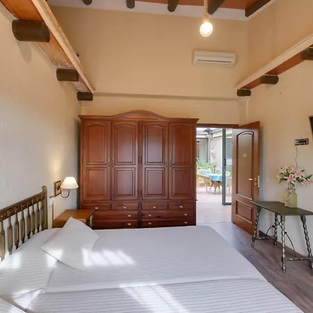 Melongos Villa *